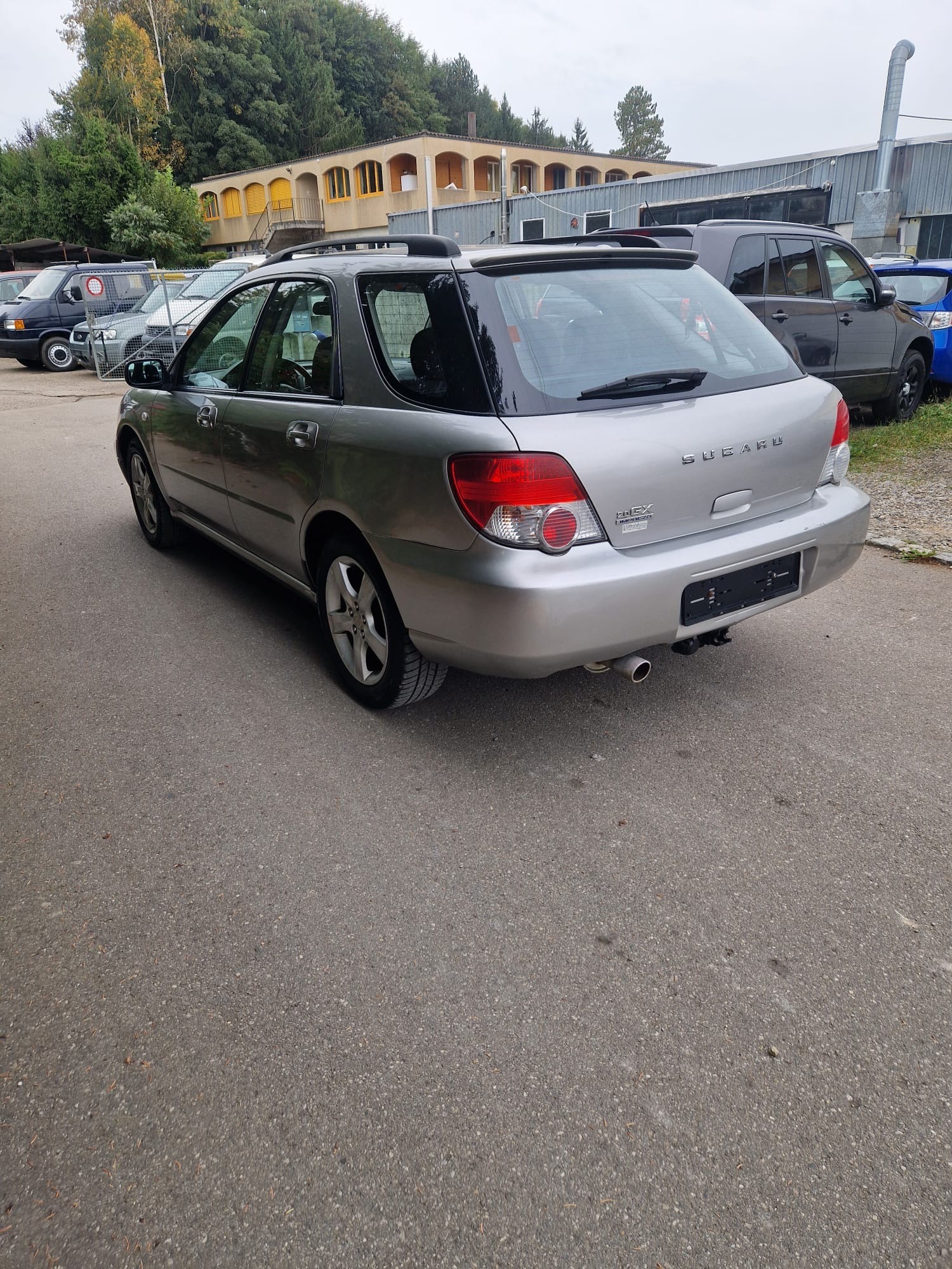 SUBARU Impreza 2.0-image-5