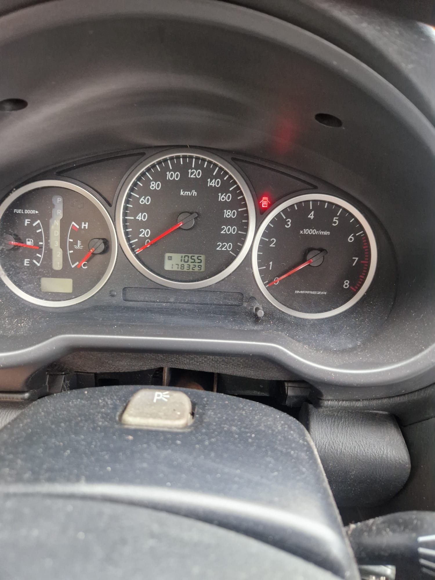 SUBARU Impreza 2.0-image-10