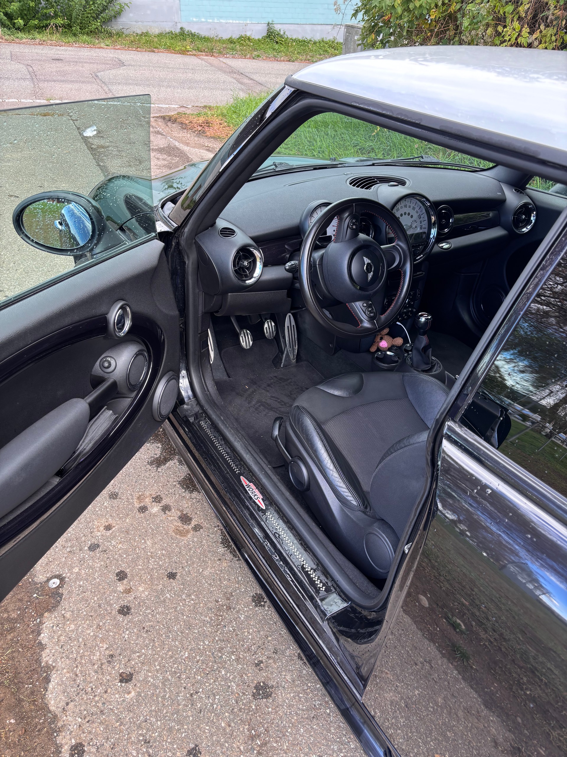 MINI 1.6i Cooper S-image-4