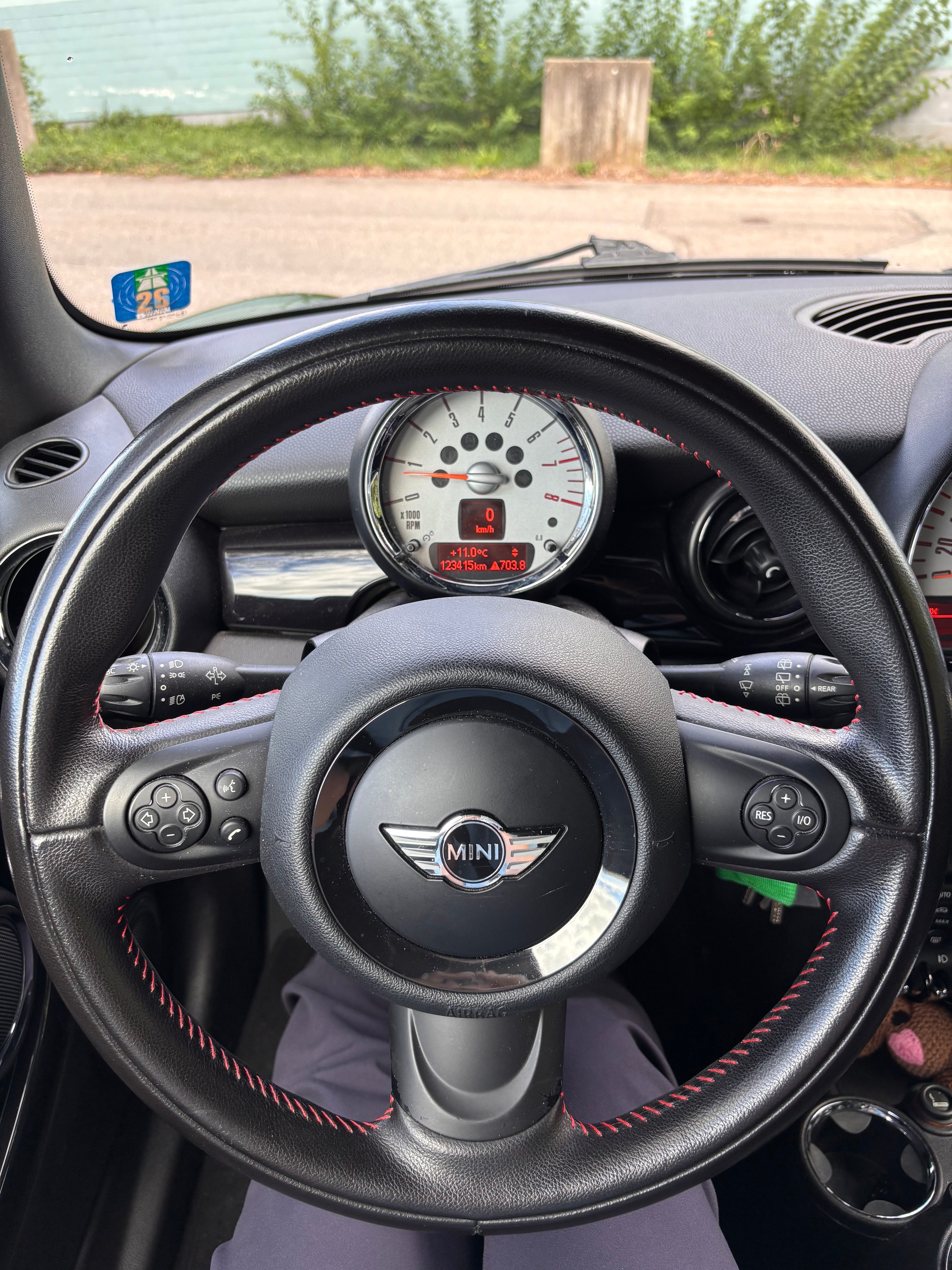 MINI 1.6i Cooper S-image-5