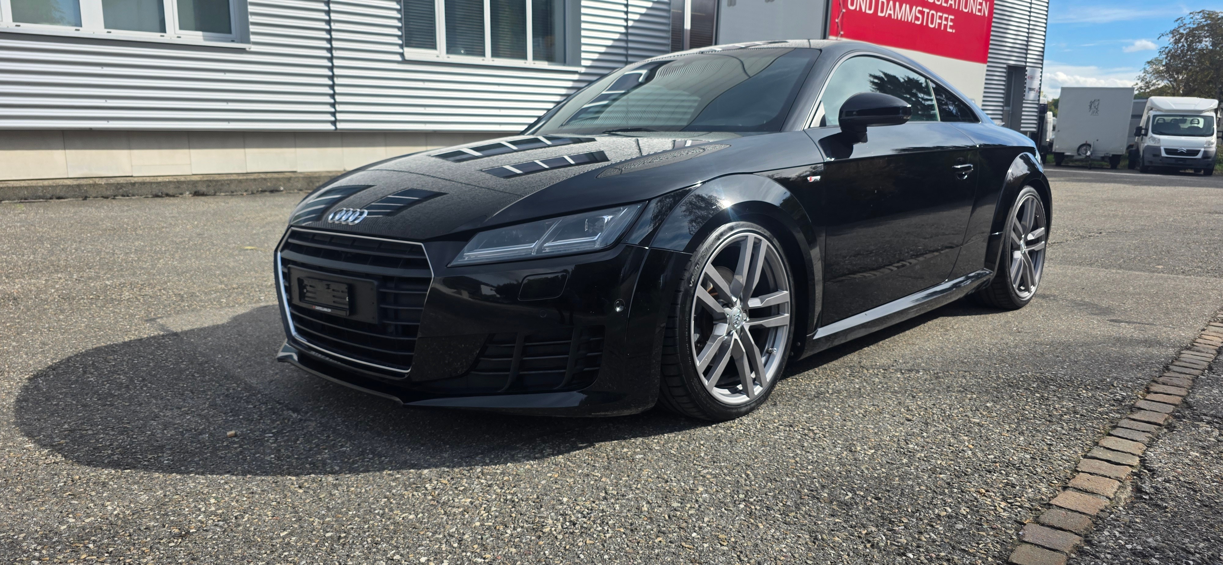 Car photo