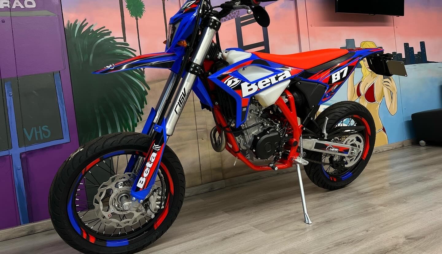 BETA RR 125-4T LC Motard-showroom-element-3