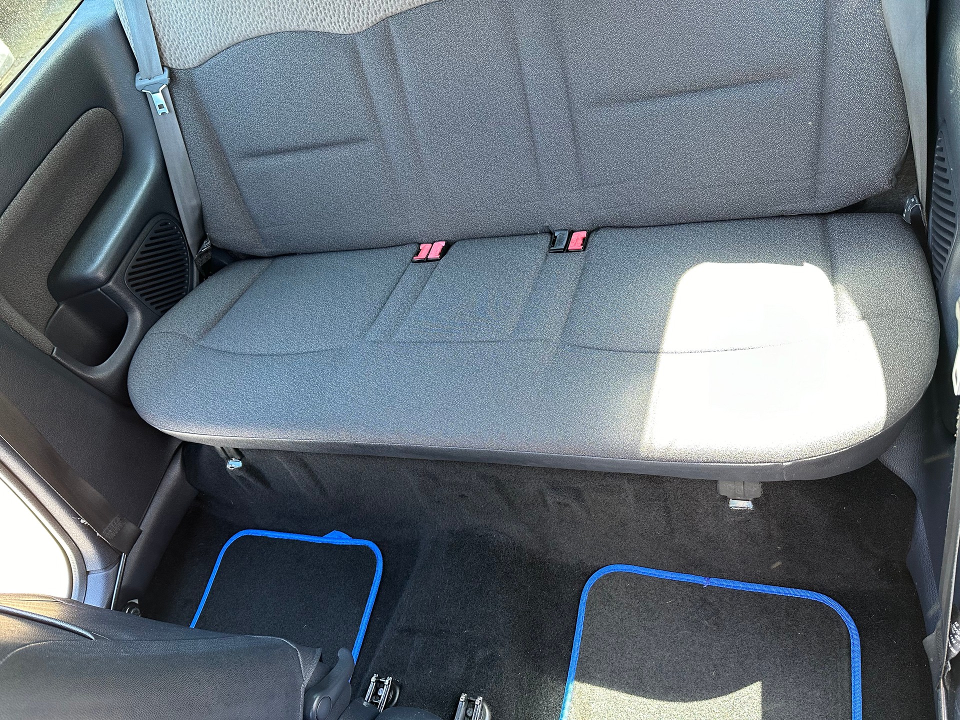 RENAULT Clio 1.2 16V Expression Confort-image-13