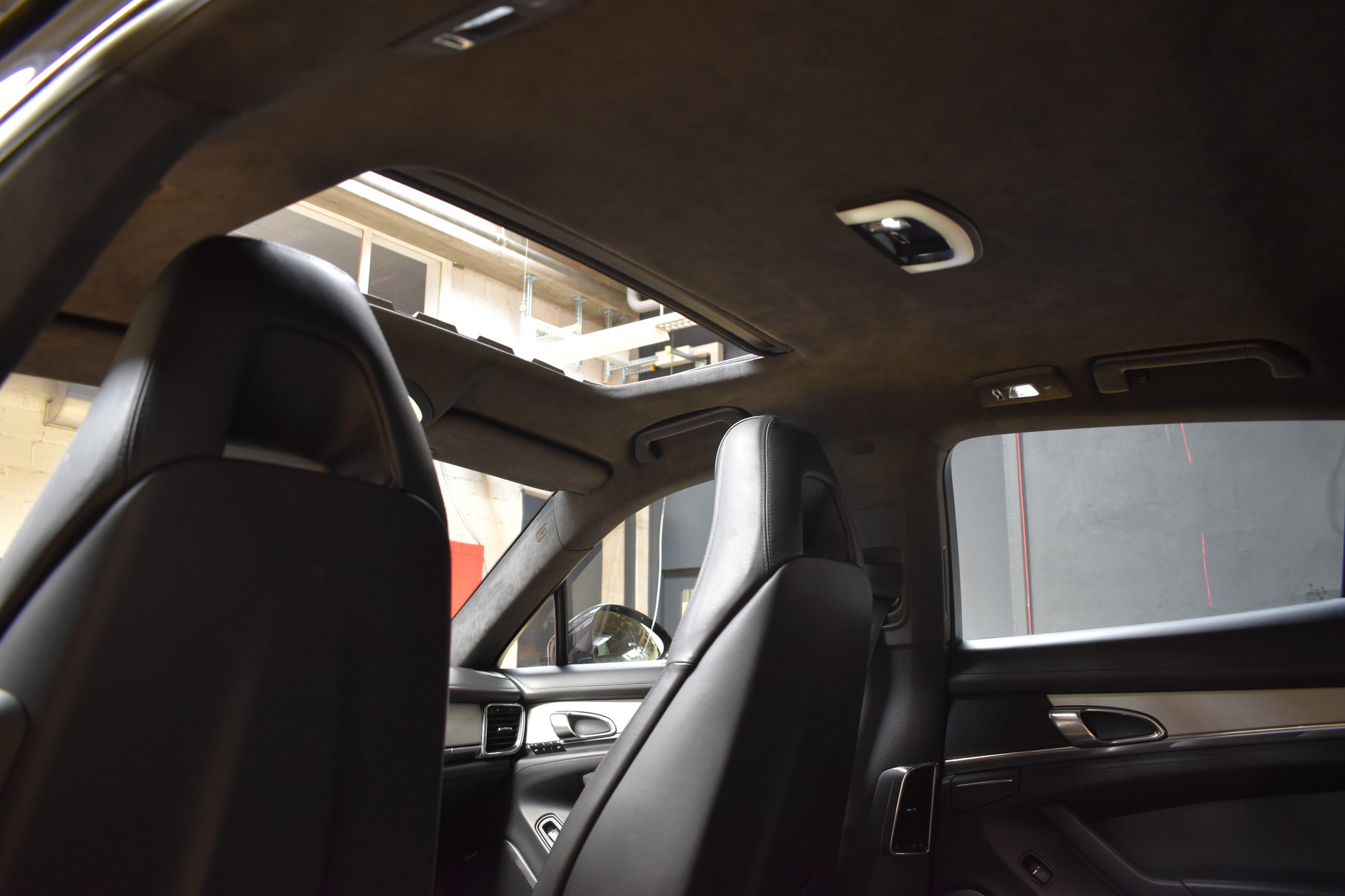 PORSCHE Panamera 4S 4.8 PDK-image-16