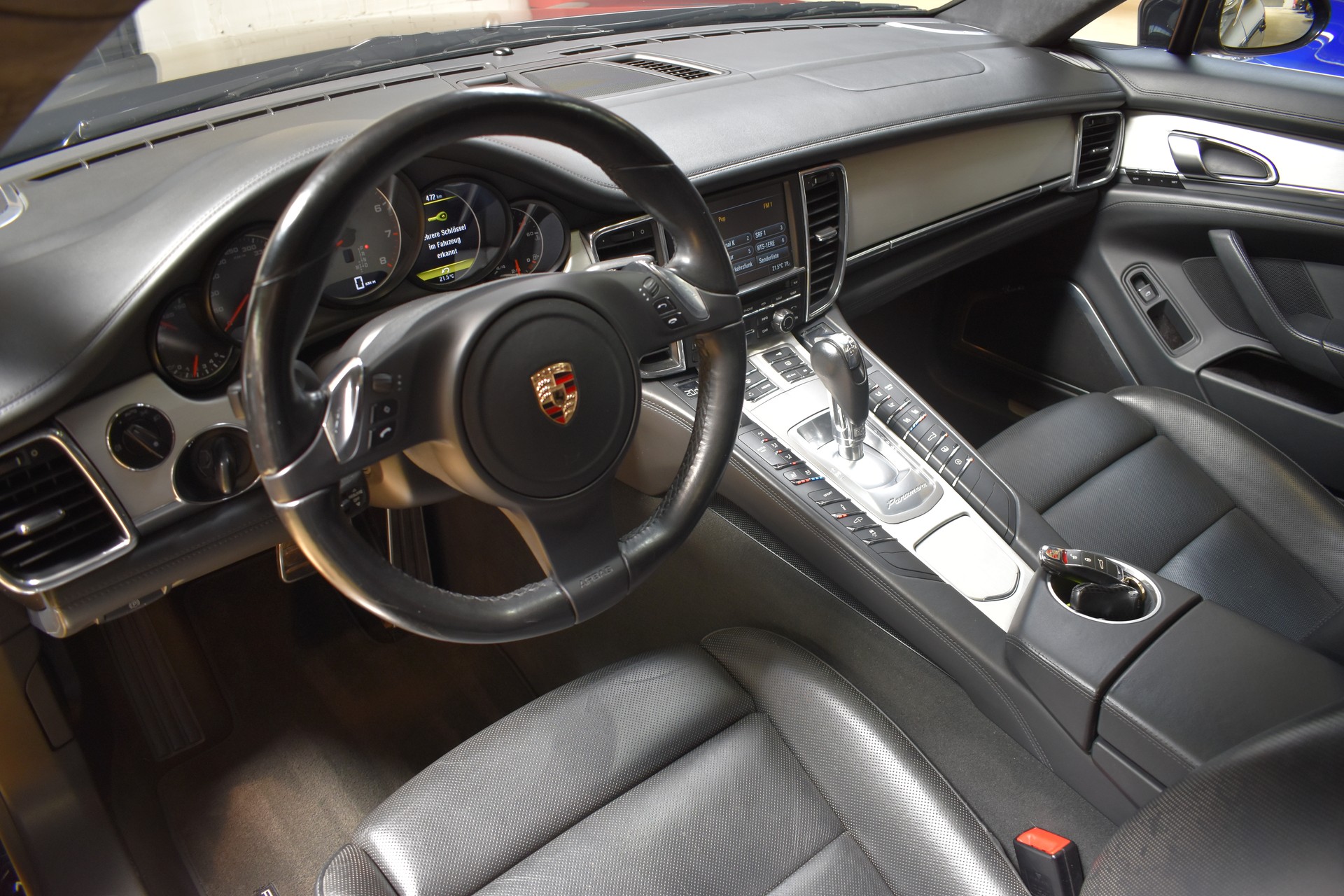 PORSCHE Panamera 4S 4.8 PDK-image-8