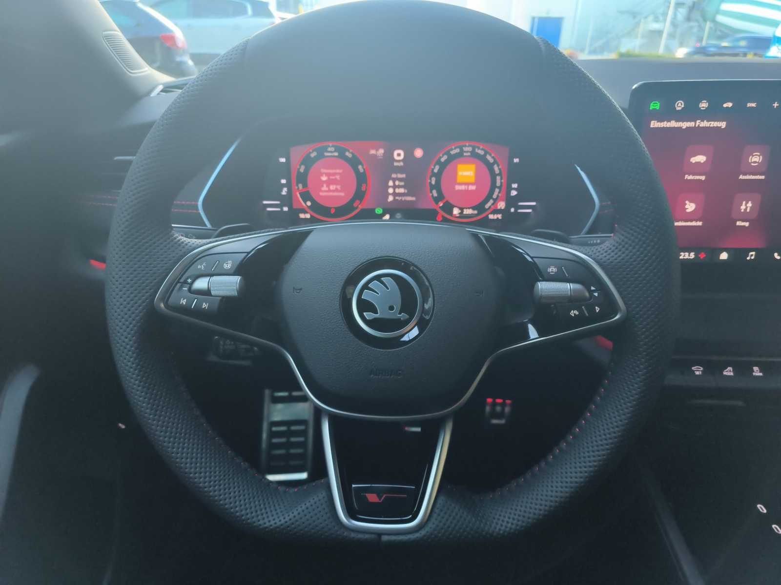 SKODA Octavia Combi 2.0 TSI DSG RS-image-6