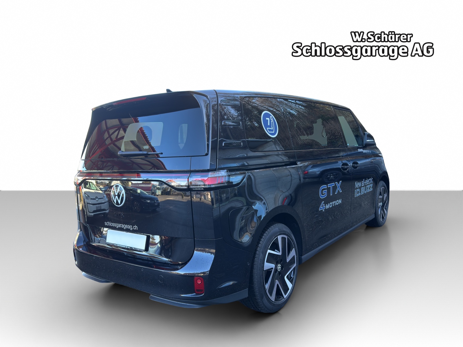 VW ID.Buzz LWB GTX 4 Motion-image-4
