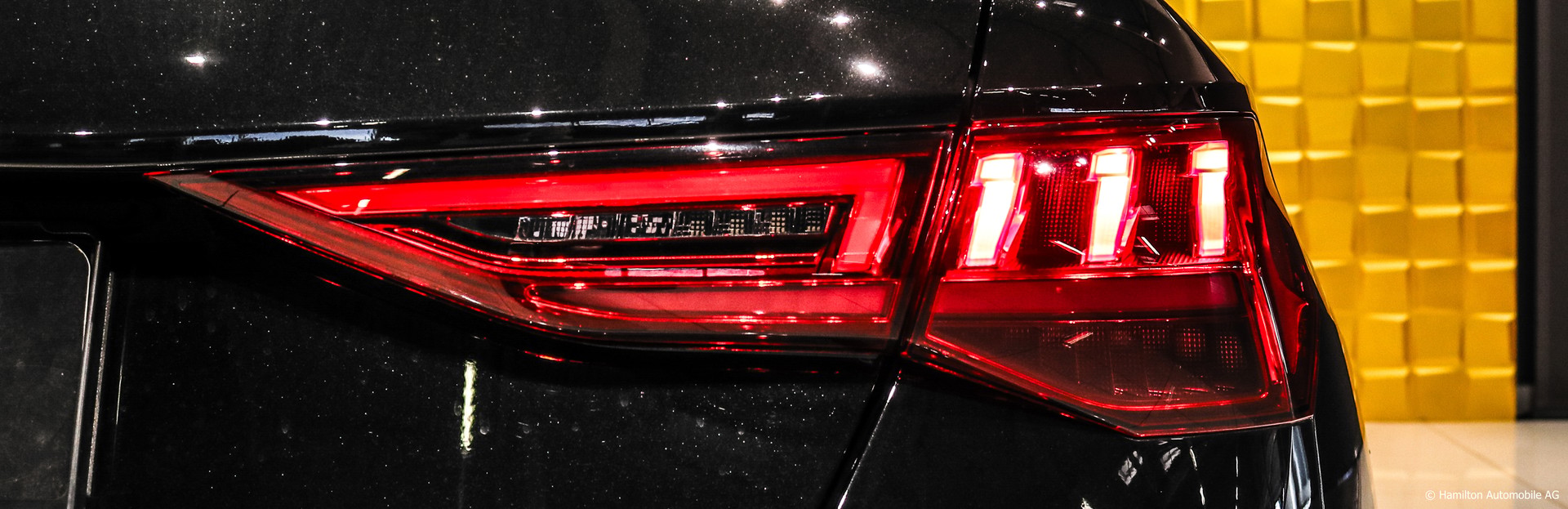 AUDI RS3 Limousine 2.5 TSI quattro S-tronic FULL-image-12