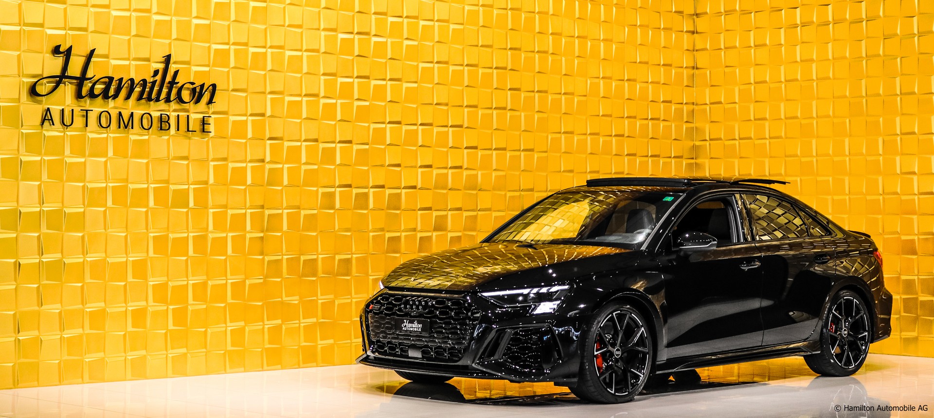 AUDI RS3 Limousine 2.5 TSI quattro S-tronic FULL-image-1