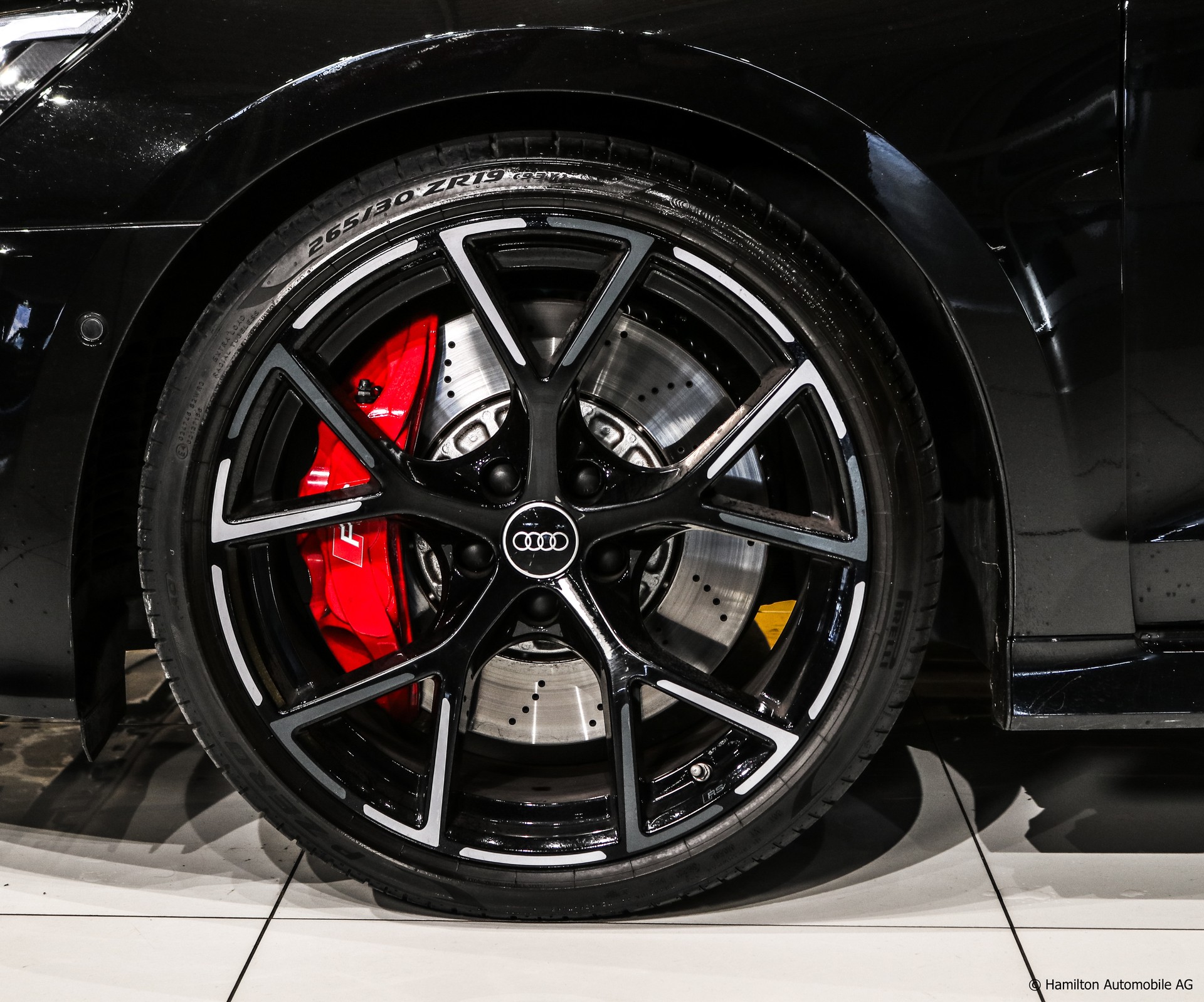 AUDI RS3 Limousine 2.5 TSI quattro S-tronic FULL-image-28