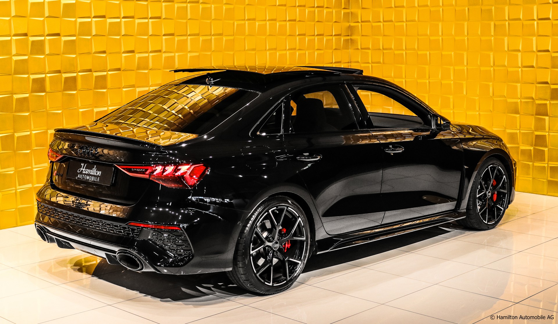 AUDI RS3 Limousine 2.5 TSI quattro S-tronic FULL-image-7