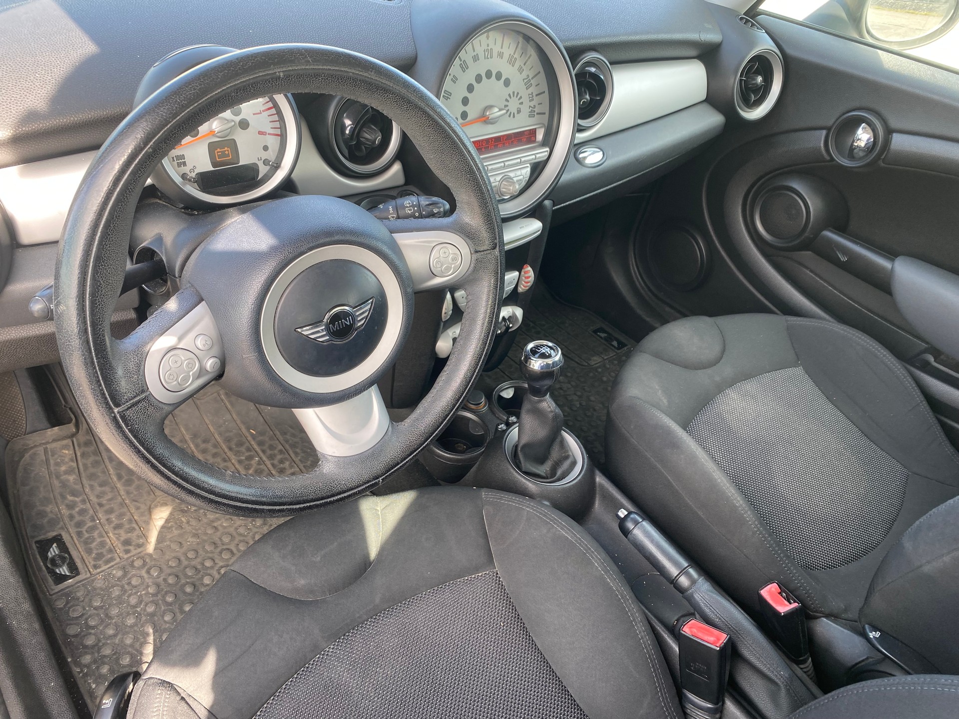 MINI One-image-4