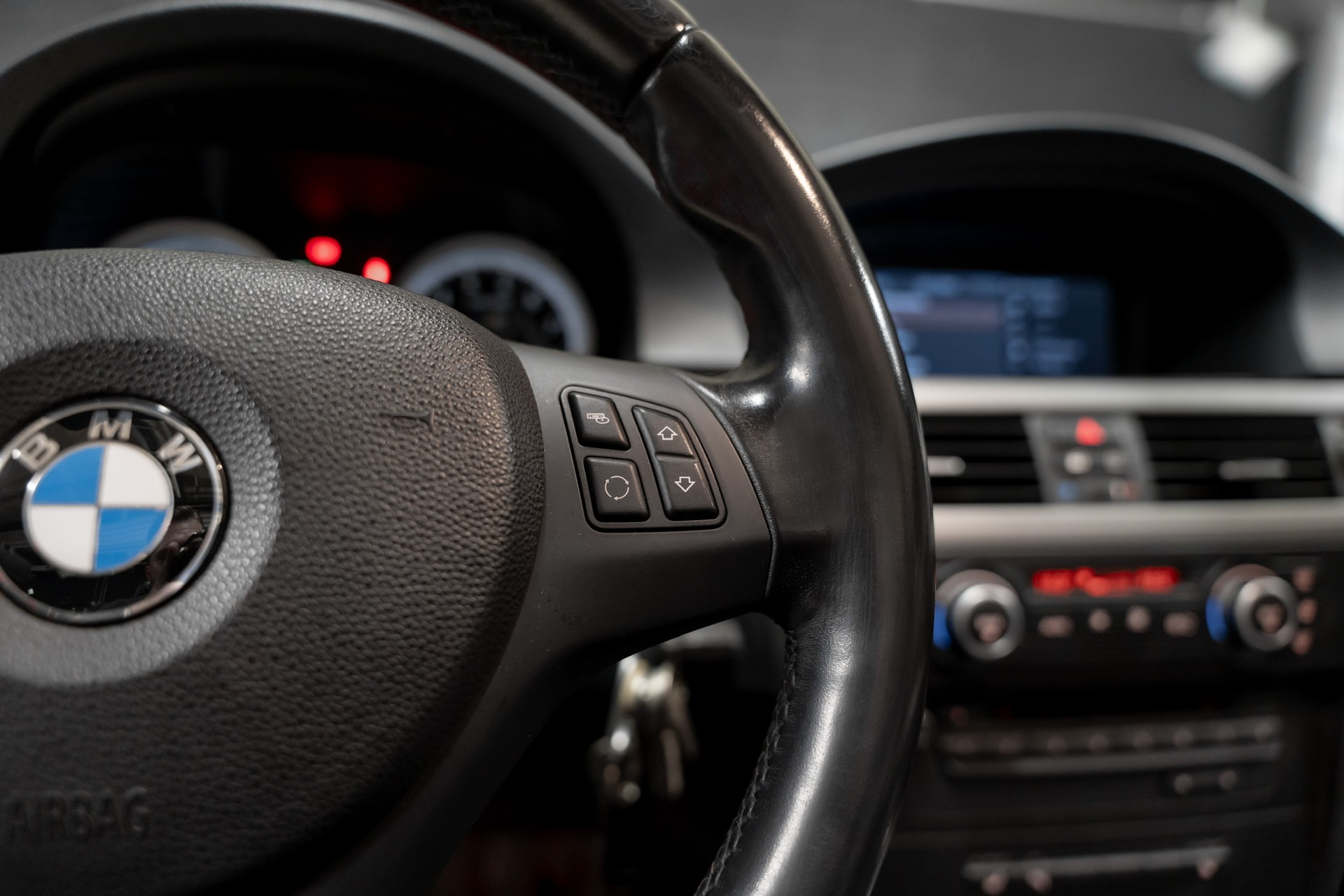 BMW M3 Cabriolet-image-8