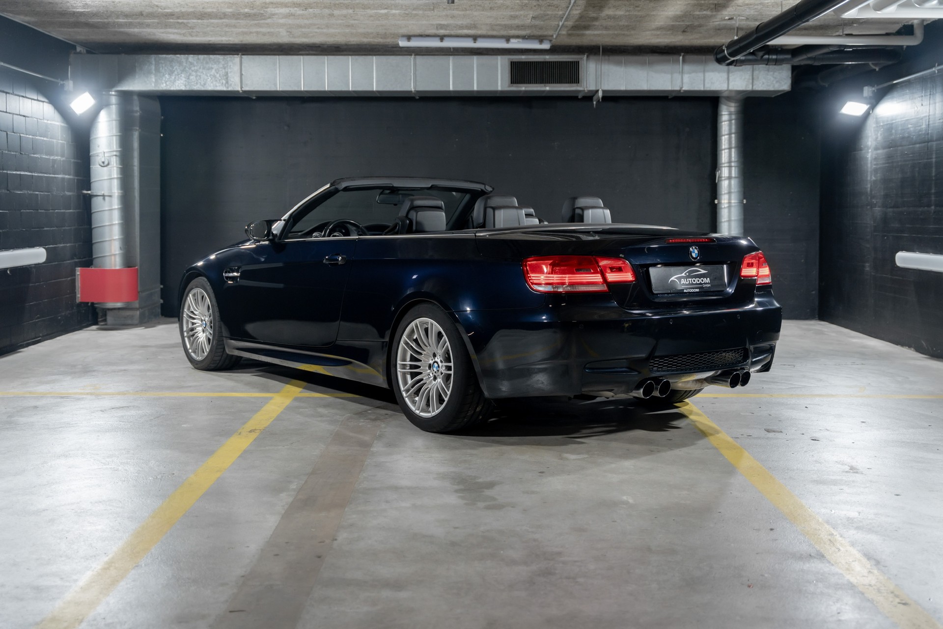 BMW M3 Cabriolet-image-2