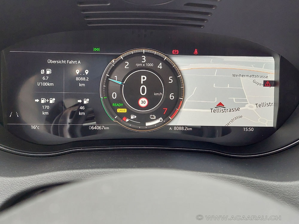JAGUAR E-Pace 1.5 P300e R-Dynamic AWD HSE / Video : https://youtu.be/Iq_MVGWVXyE / Bilder : https://youtu.be/w_55yssFC3c-image-14