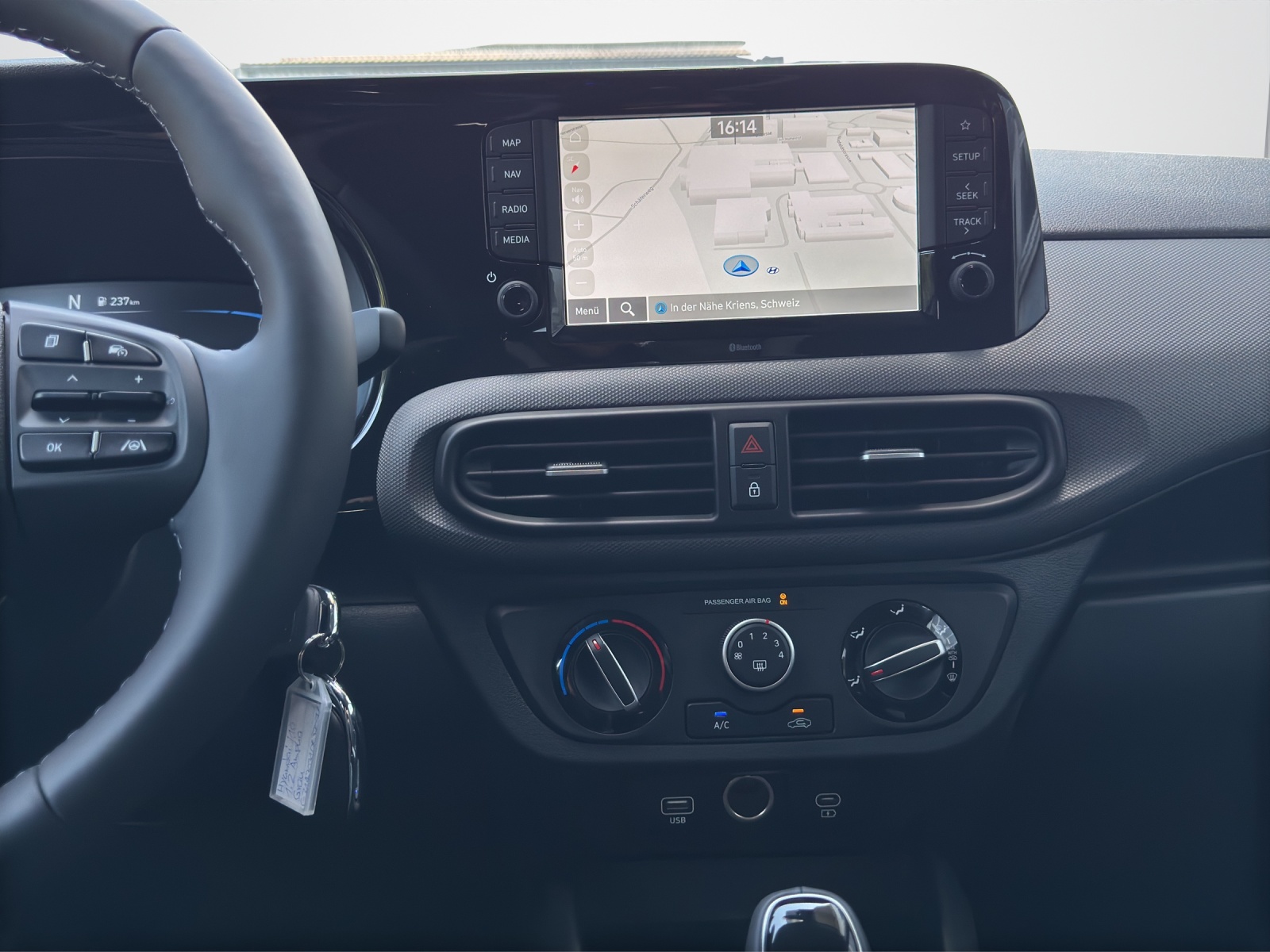 HYUNDAI i10 1.2 Amplia-image-10