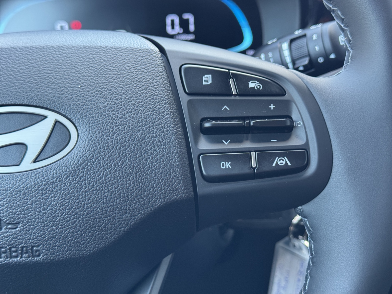 HYUNDAI i10 1.2 Amplia-image-8
