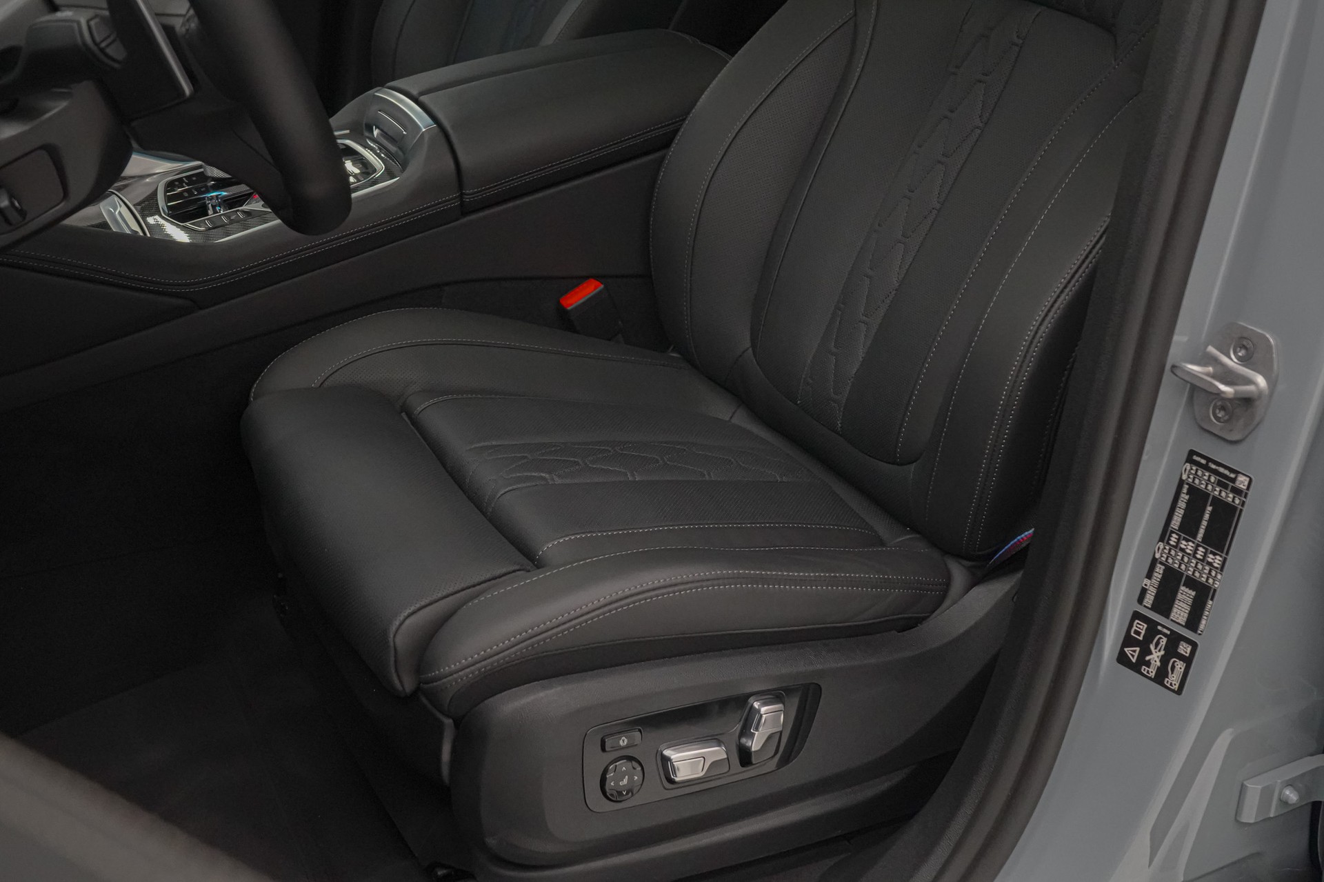 BMW X6 xDrive 48V 40d M Sport Pro Steptronic-image-14