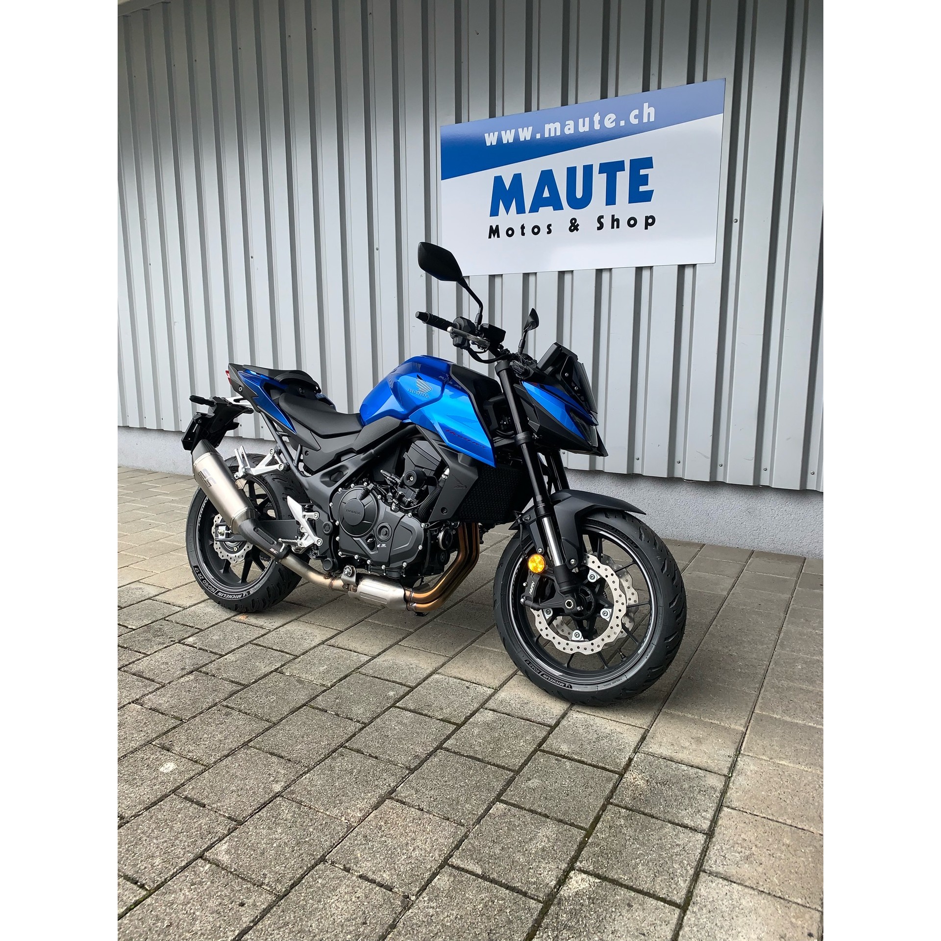 HONDA CB 750 Hornet - Hive Edition-showroom-element-2