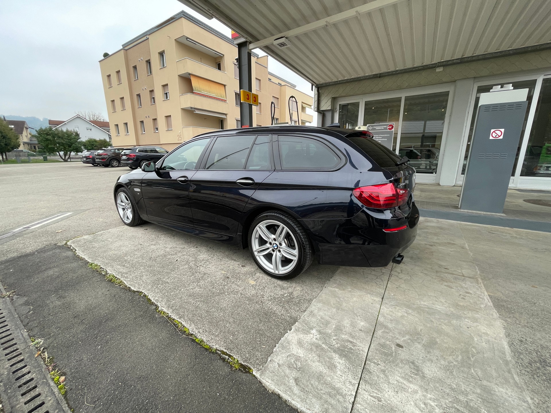 BMW 535d Touring xDrive Steptronic-image-1
