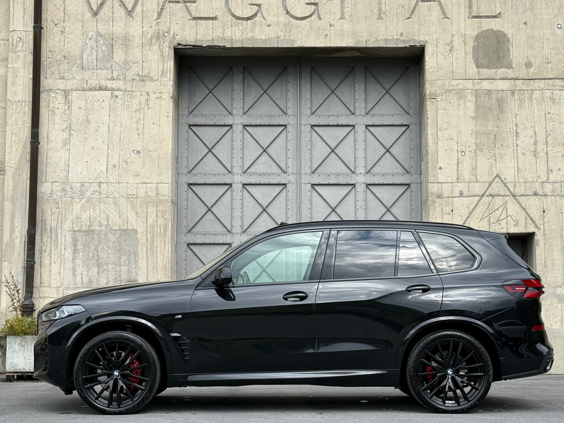 BMW X5 xDrive 48V 30d M Sport Pro Steptronic-image-1