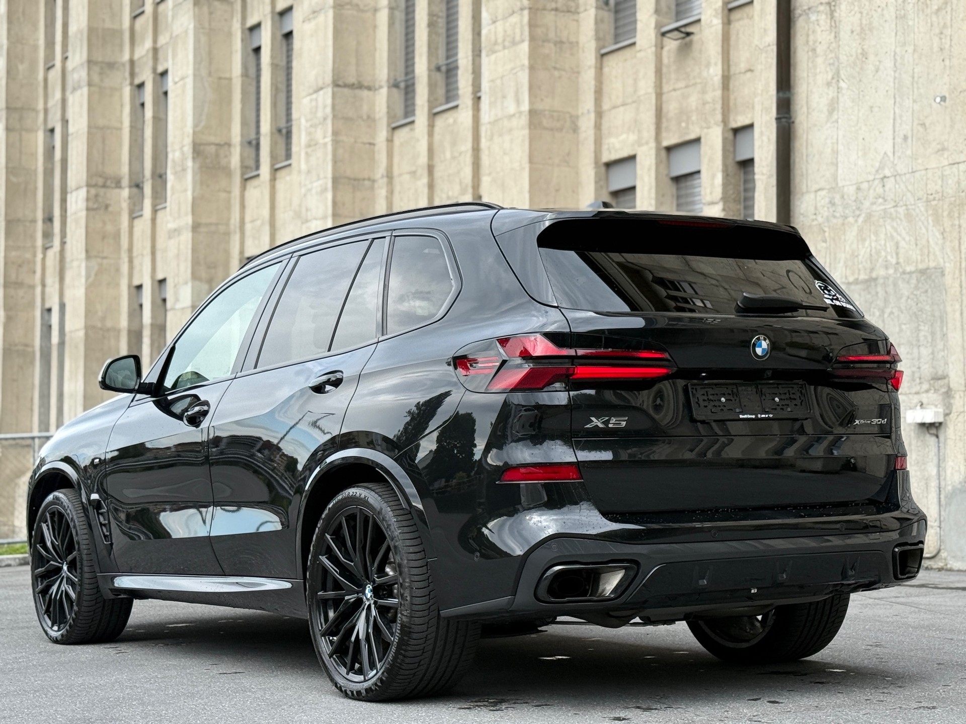 BMW X5 xDrive 48V 30d M Sport Pro Steptronic-image-2