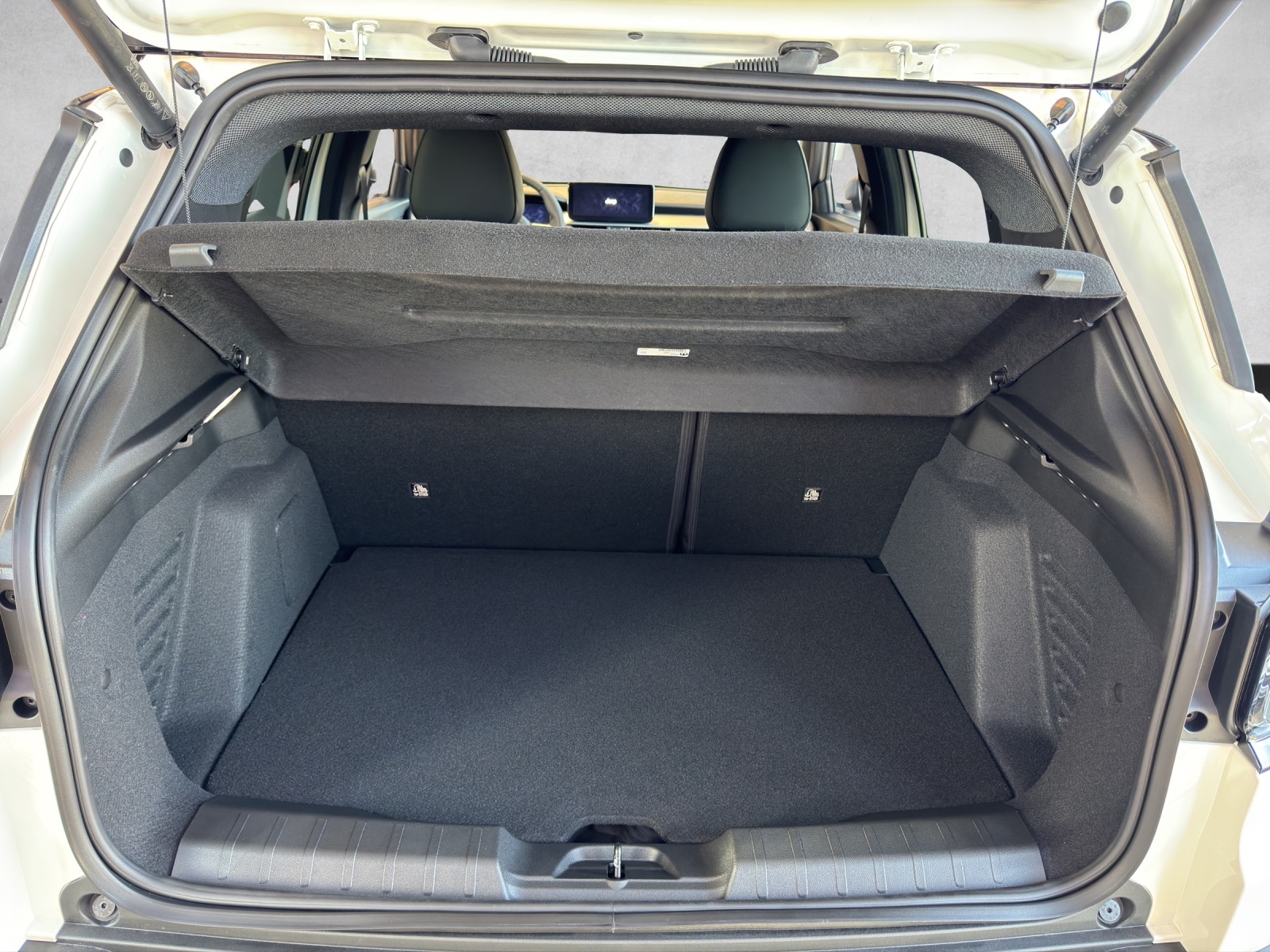 JEEP Avenger 1.2 MHEV Overland 4xe-image-11