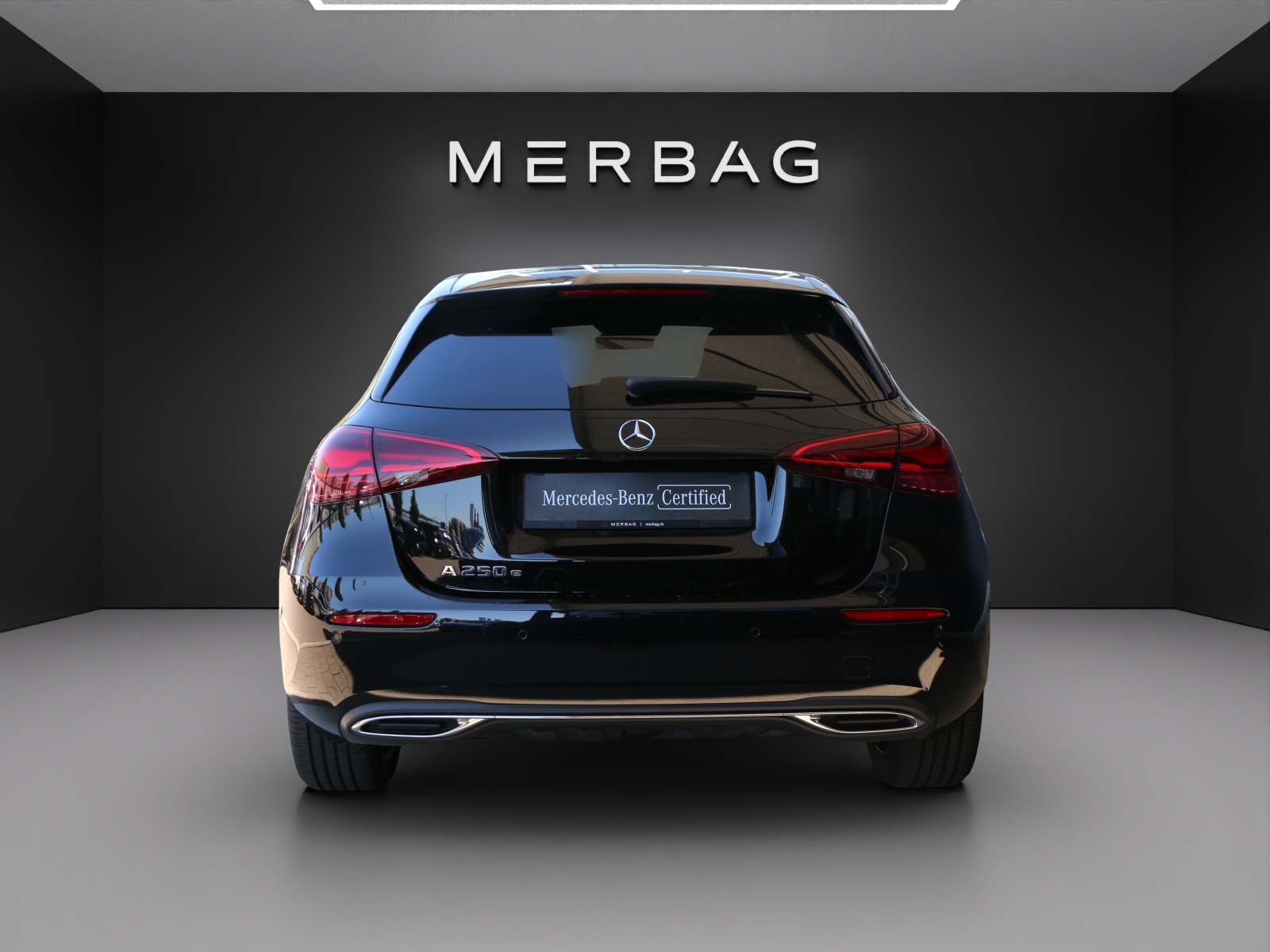 MERCEDES-BENZ A 250 e 8G-DCT-image-3