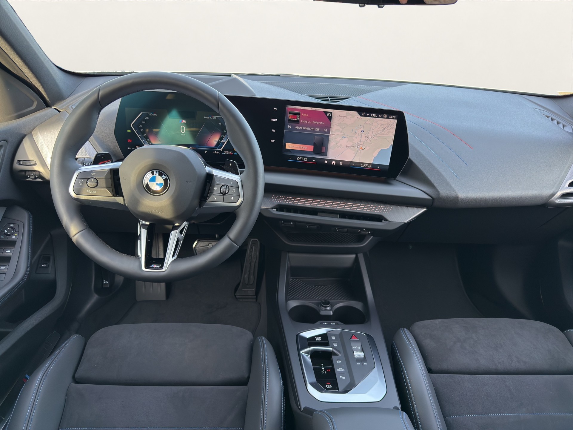 BMW 120 M Sport Steptronic-image-12
