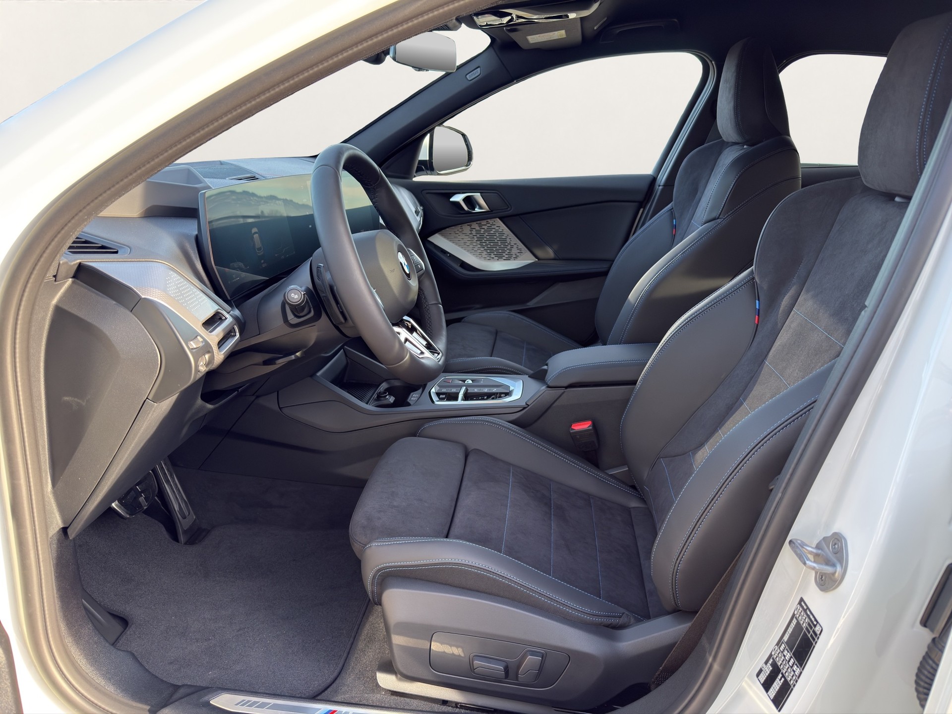 BMW 120 M Sport Steptronic-image-9