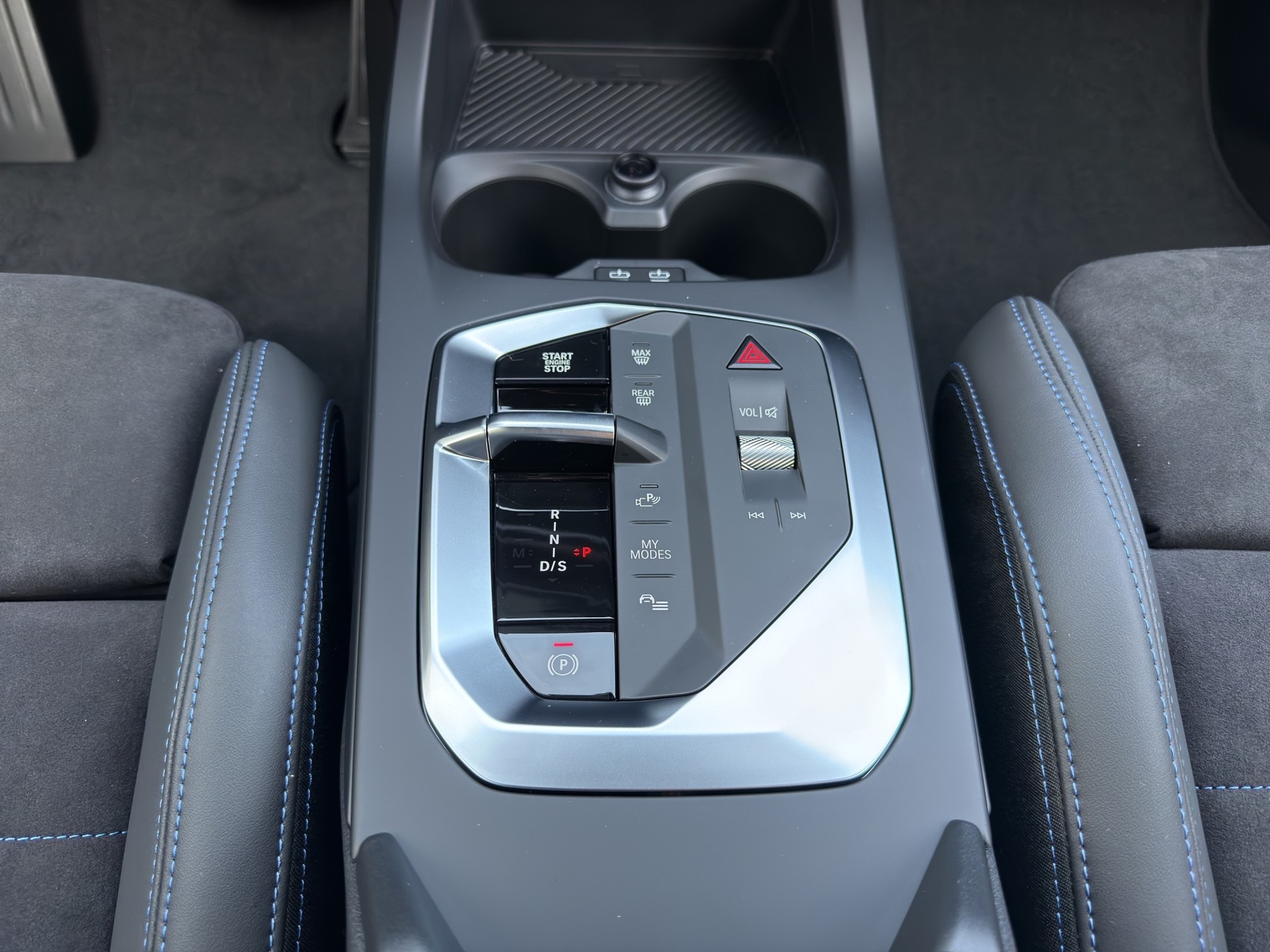 BMW 120 M Sport Steptronic-image-13