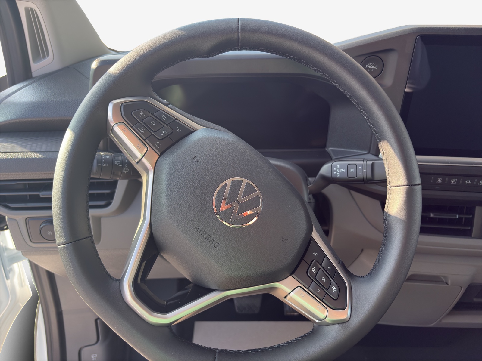VW Transporter 2.0 TDI 4Motion Automat-image-9