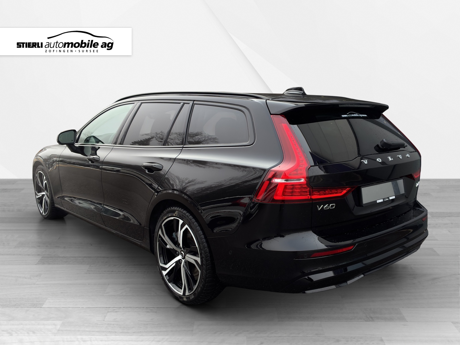 VOLVO V60 2.0 T6 TE Plus Dark eAWD-image-6