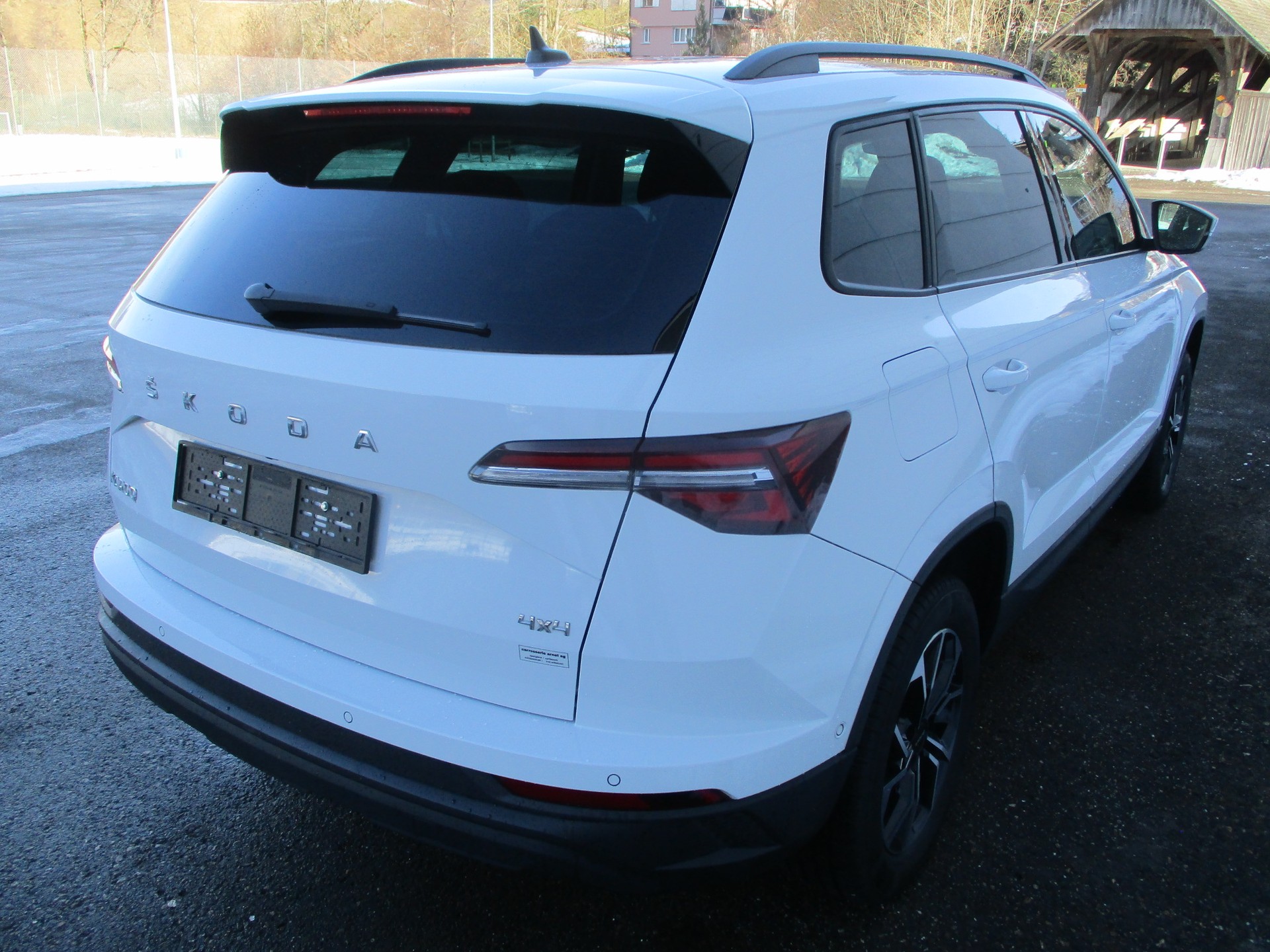 SKODA Karoq 2.0 TDI CR Style 4x4 DSG-image-2