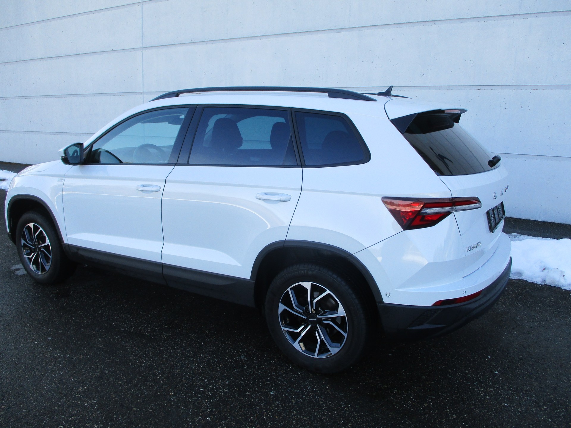 SKODA Karoq 2.0 TDI CR Style 4x4 DSG-image-1