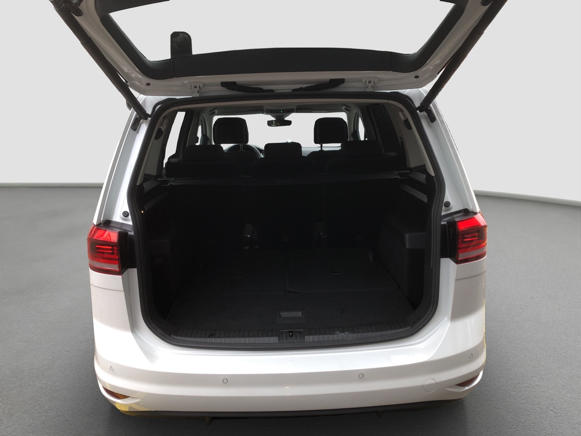 VW Touran 1.5 TSI EVO Highline DSG-image-14