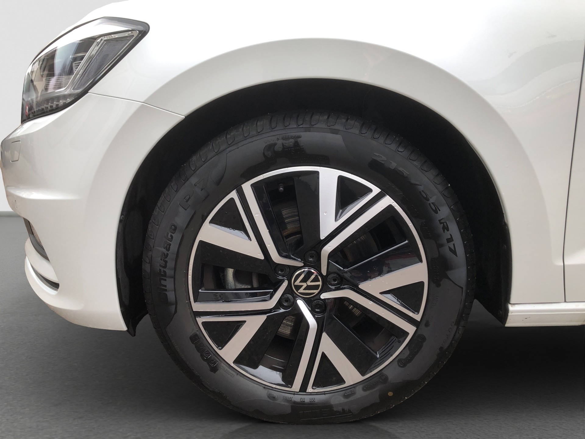 VW Touran 1.5 TSI EVO Highline DSG-image-15
