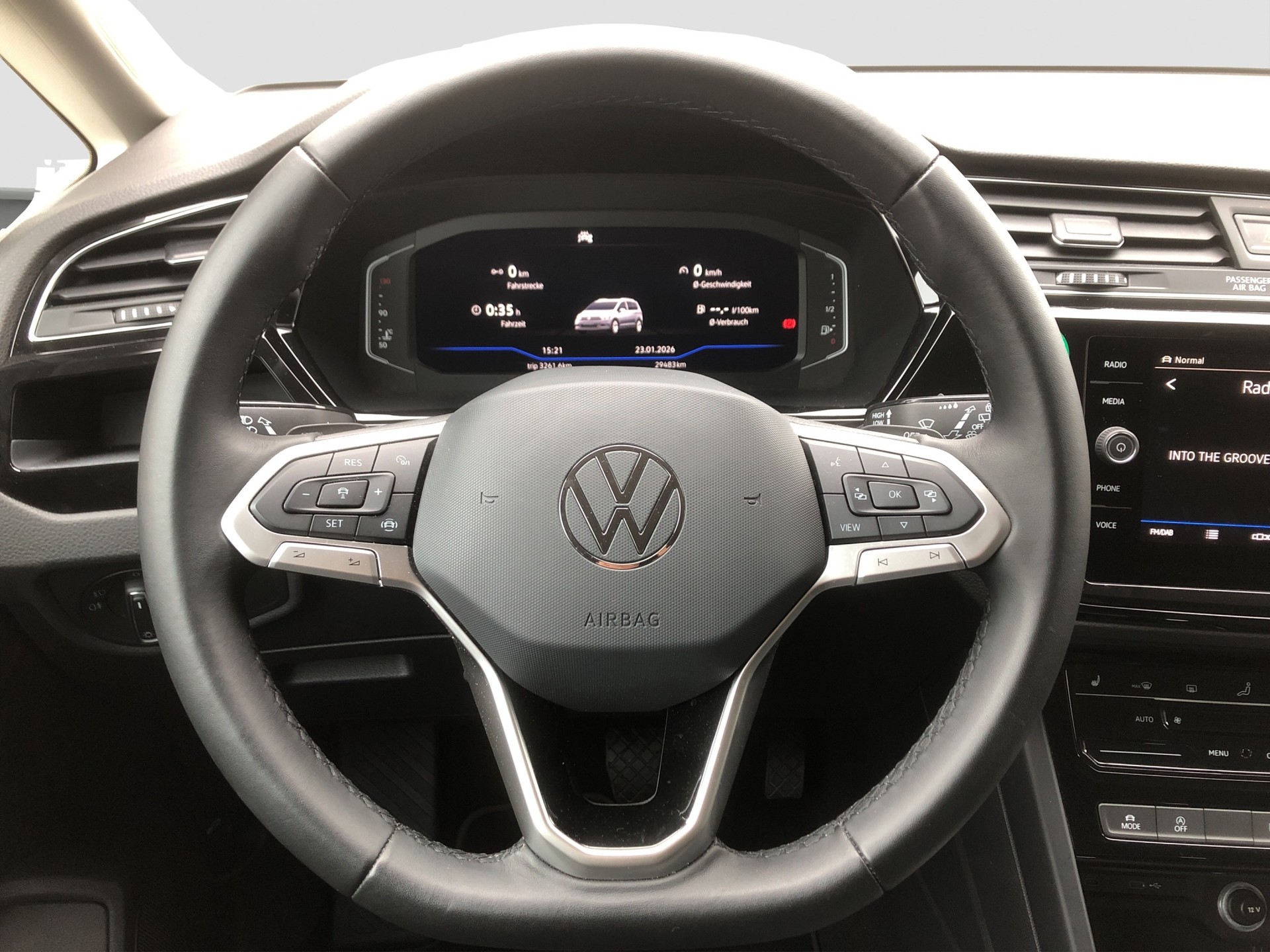 VW Touran 1.5 TSI EVO Highline DSG-image-9
