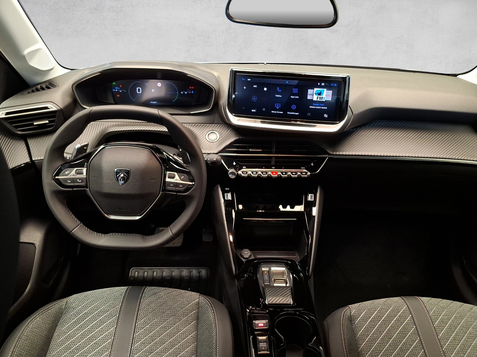 PEUGEOT 208 1.2 Hybrid Allure Premium-image-9