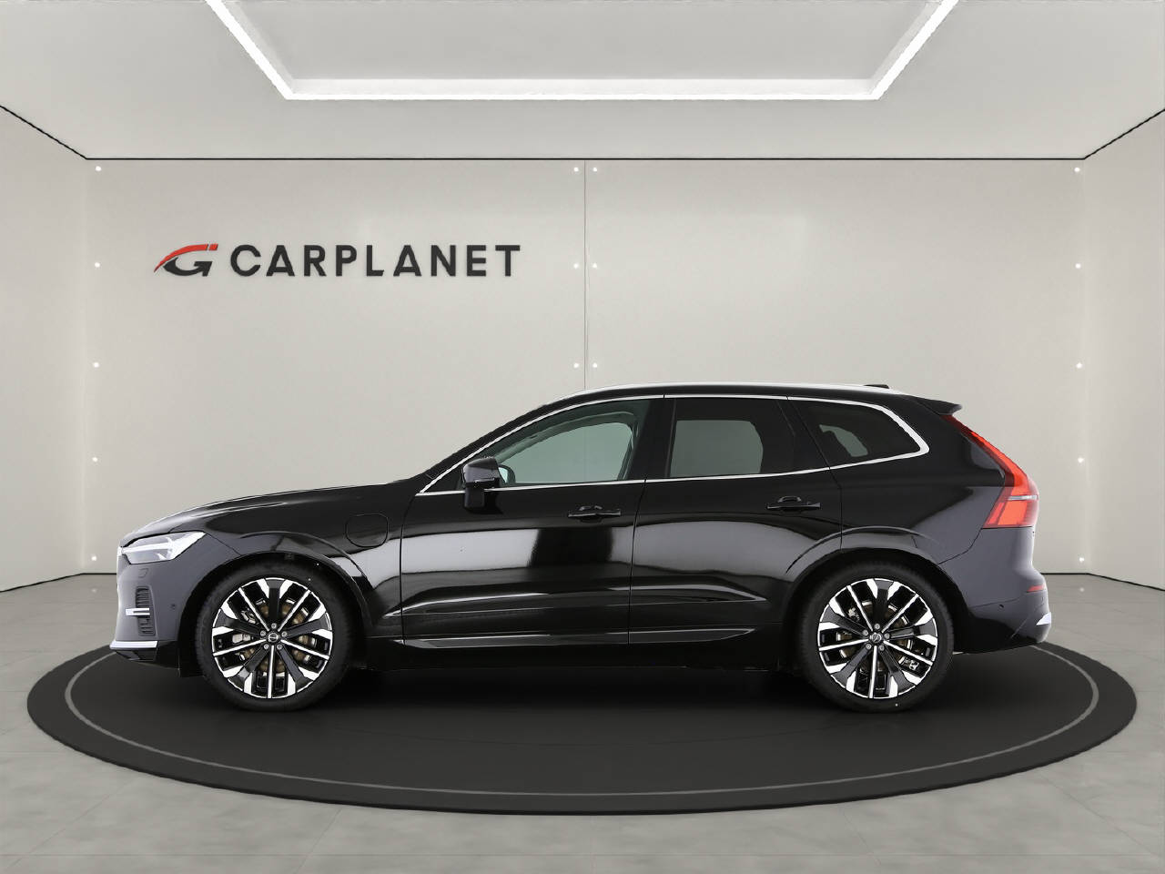 VOLVO XC60 2.0 T6 TE Ultra Bright eAWD-image-1