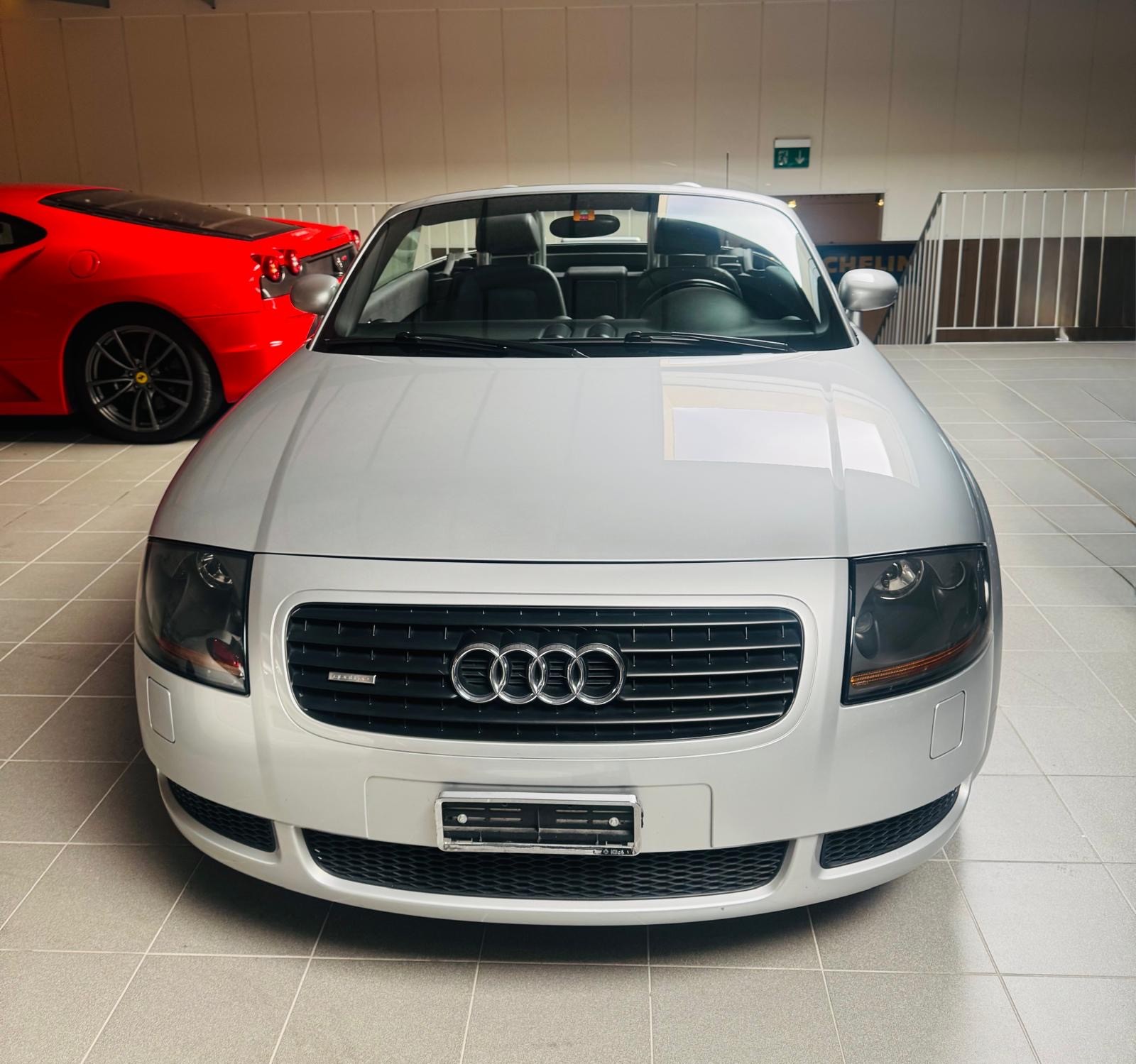 AUDI TT Roadster 1.8 T quattro-showroom-element-1
