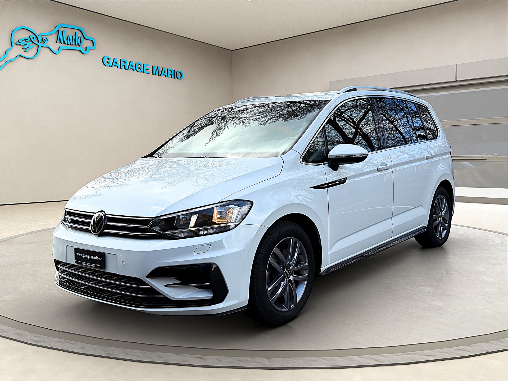 VW Touran 2.0 TDI BlueMotion * 7 Sitze * R-Line * Technology Highline DSG-image-2