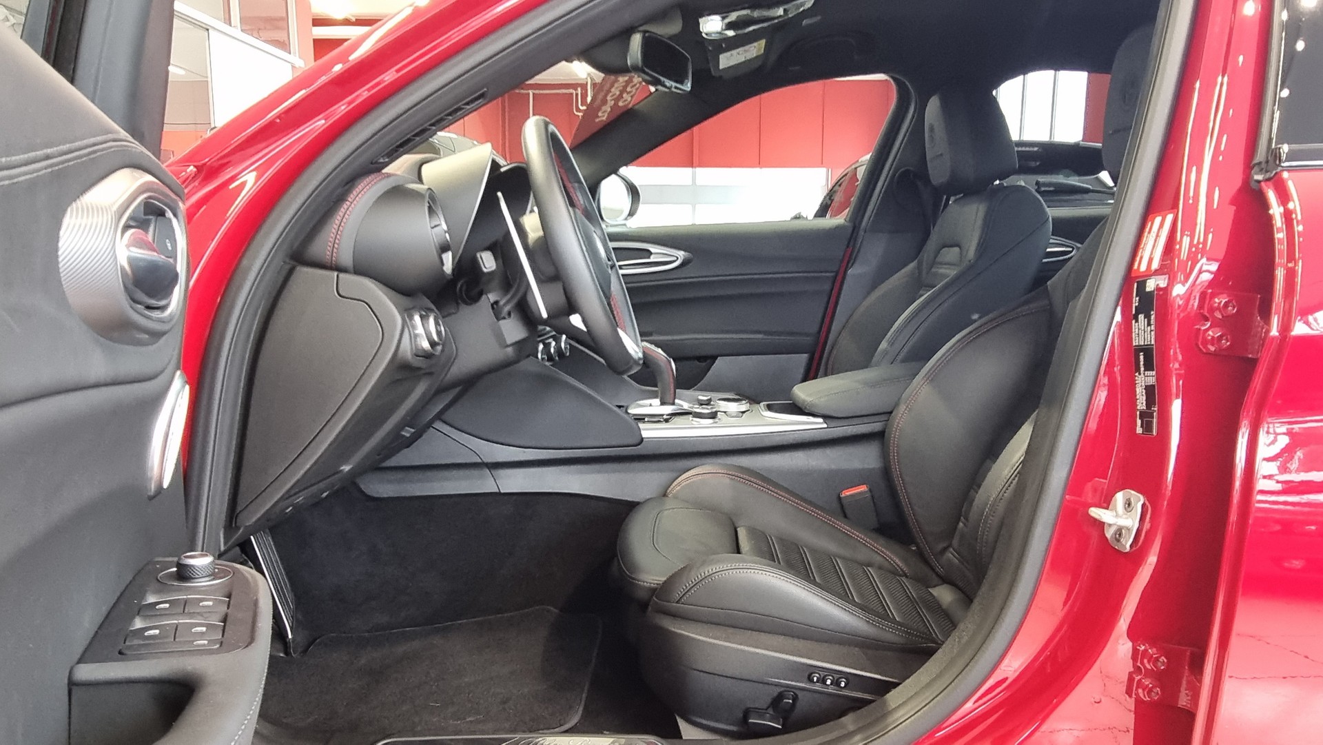 ALFA ROMEO Giulia 2.0 Q4 Competizione-image-20