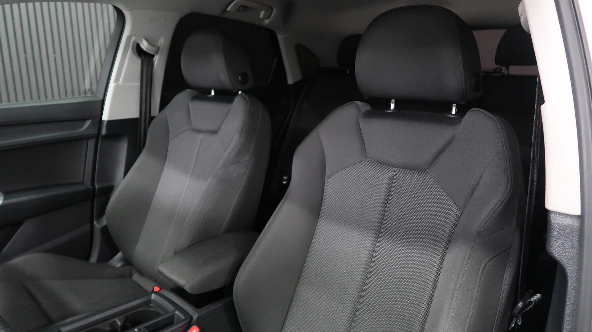AUDI Q3 Sportback 35 TFSI / S-tronic / CH / MFK / GARANTIE-image-18