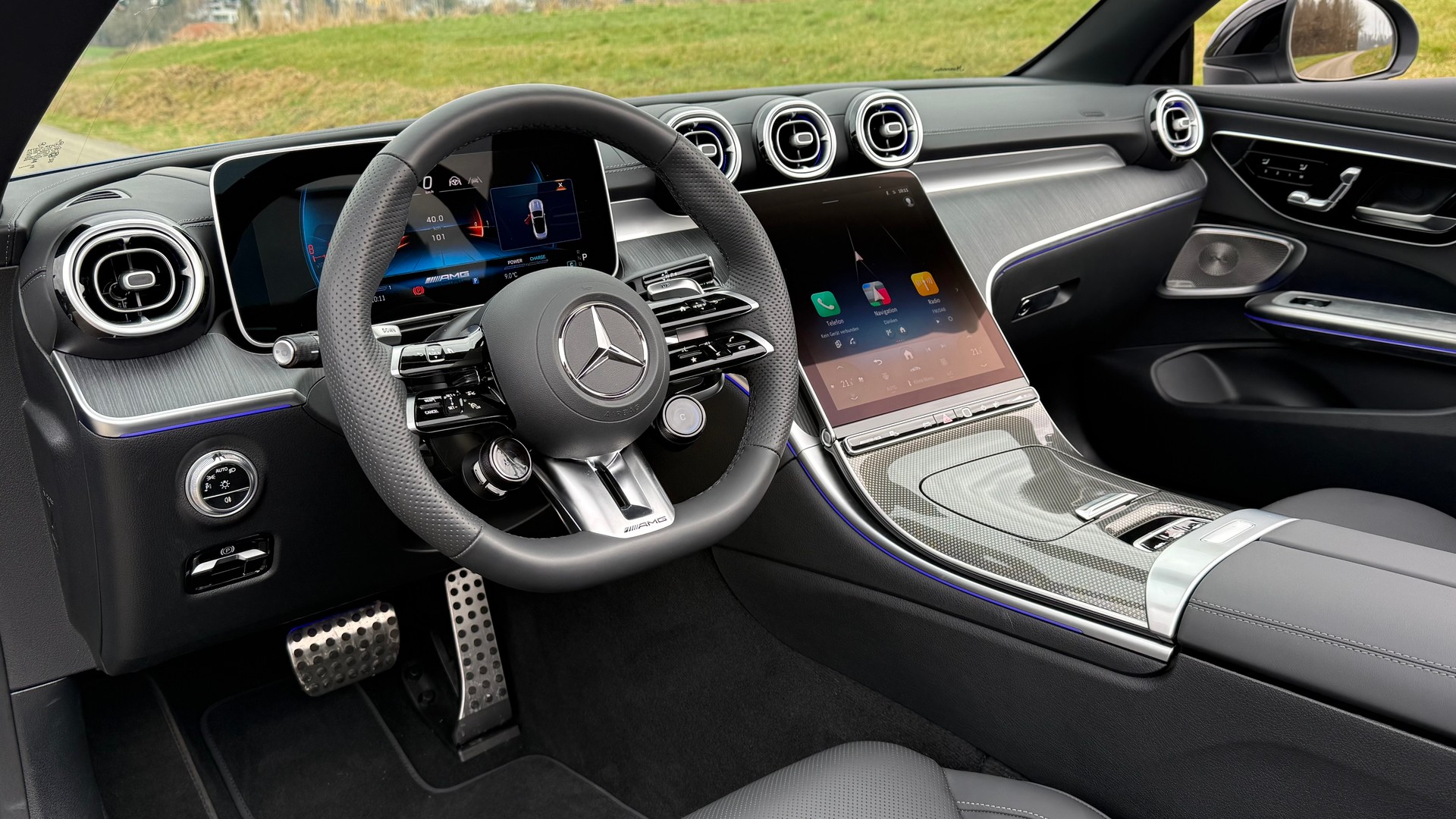 MERCEDES-BENZ CLE AMG 53 Cabrio 4Matic+ 9G-Tronic-image-14