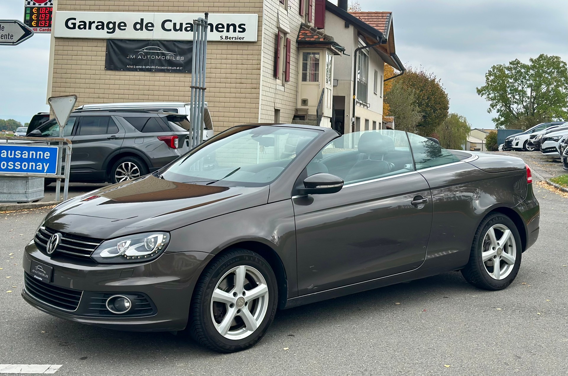 VW Eos 2.0 TDI BlueMotion Technology-image-0