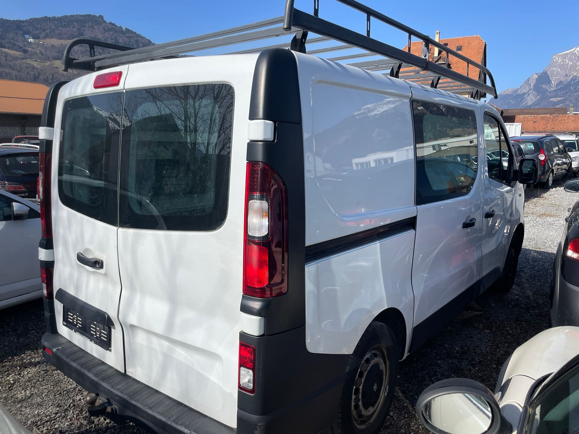 OPEL Vivaro 1.6 CDTI 2.7t L1H1-image-10