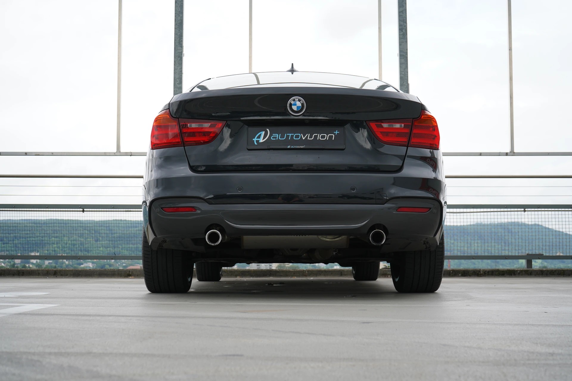 BMW 335i GT xDRIVE STEPTRONIC M SPORT PLUS l 306 PS-image-10