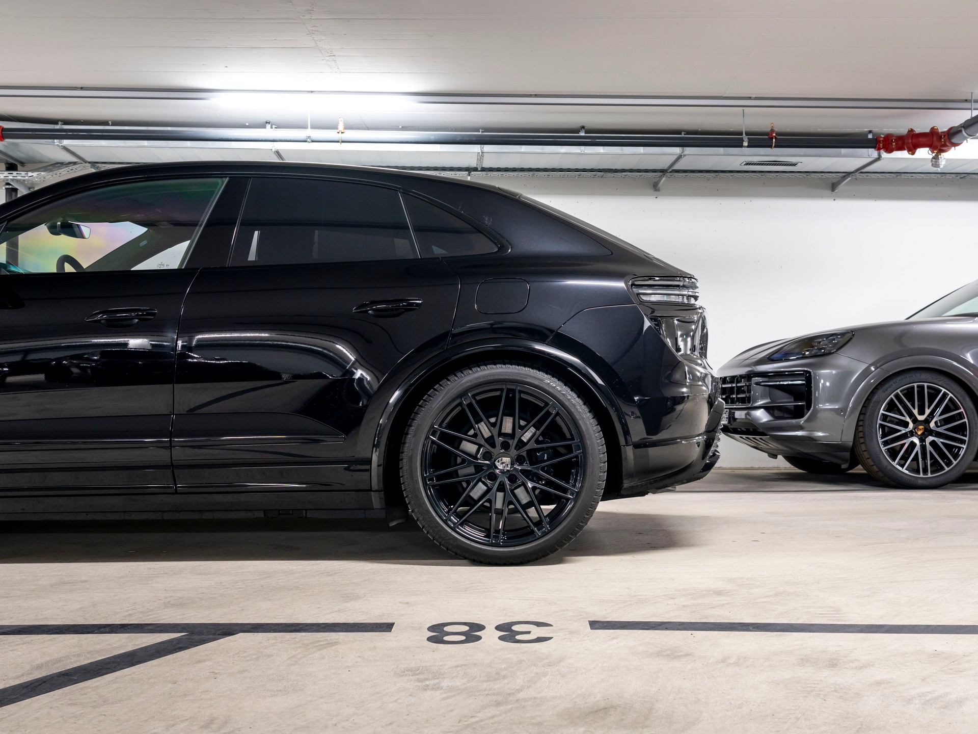 PORSCHE Macan Turbo 100kWh-image-8