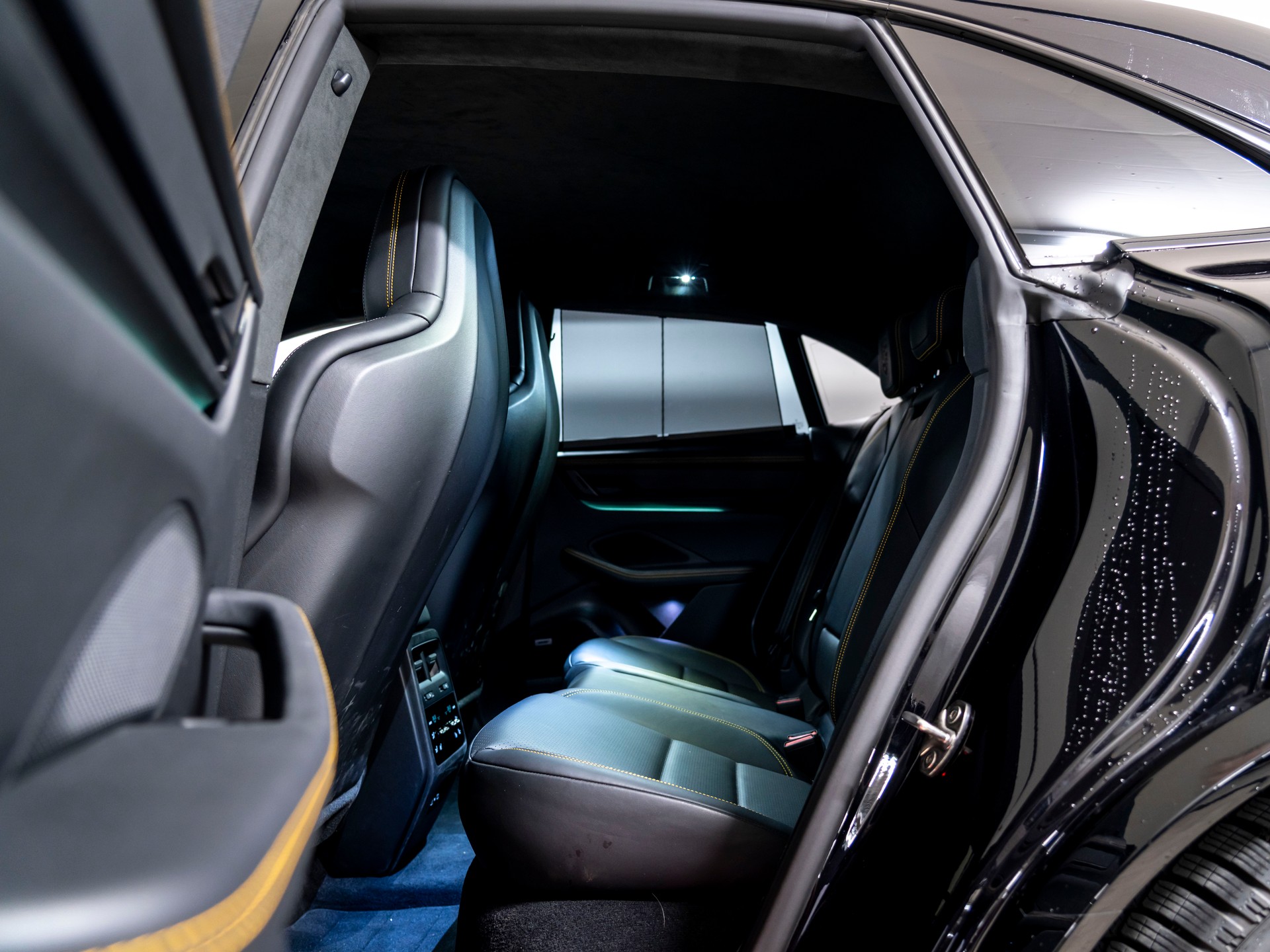 PORSCHE Macan Turbo 100kWh-image-20